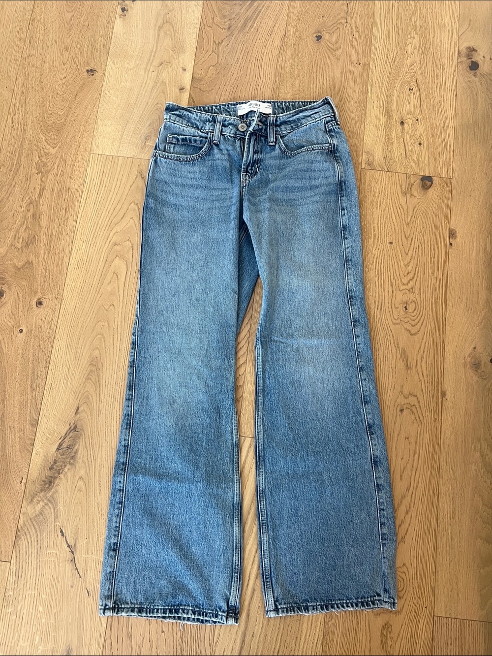Hollister Low-Rise Baggy jeans size 23 / 000